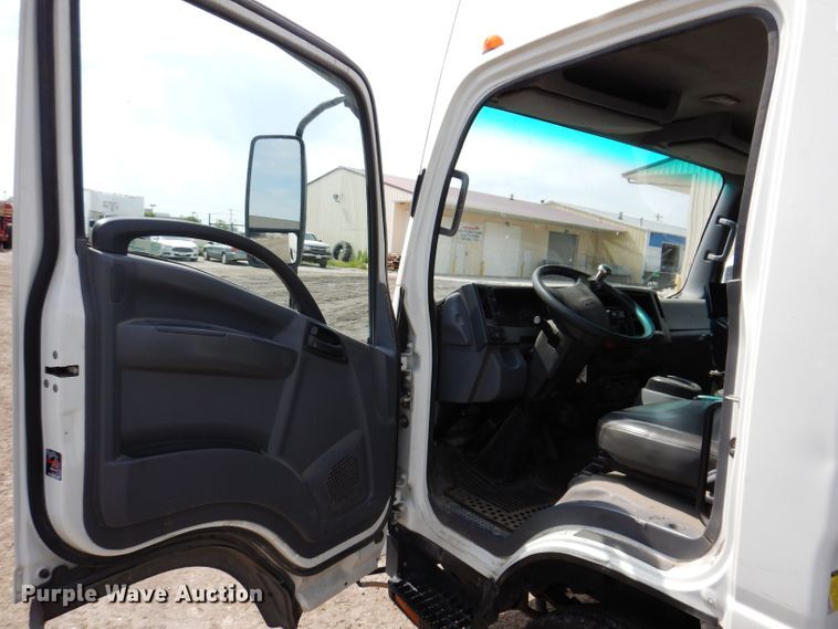 image for item KN9815 2016 Isuzu NPR  street sweeper truck