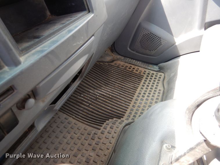 image for item KN9815 2016 Isuzu NPR  street sweeper truck