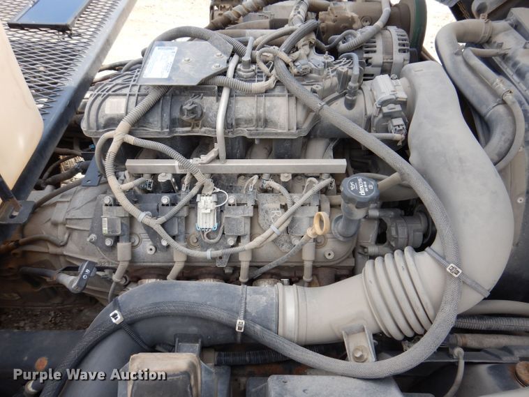 image for item KN9815 2016 Isuzu NPR  street sweeper truck