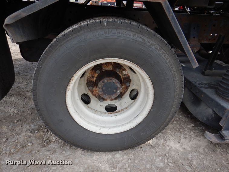 image for item KN9815 2016 Isuzu NPR  street sweeper truck