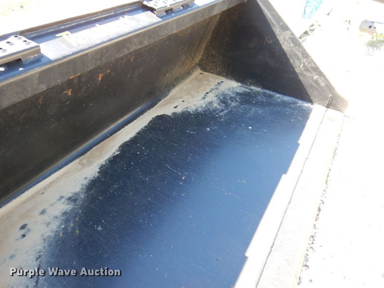 image for item KR9147 Tomahawk 66  skid steer bucket