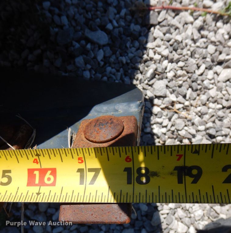 image for item KR9148 Wolverine  skid steer auger