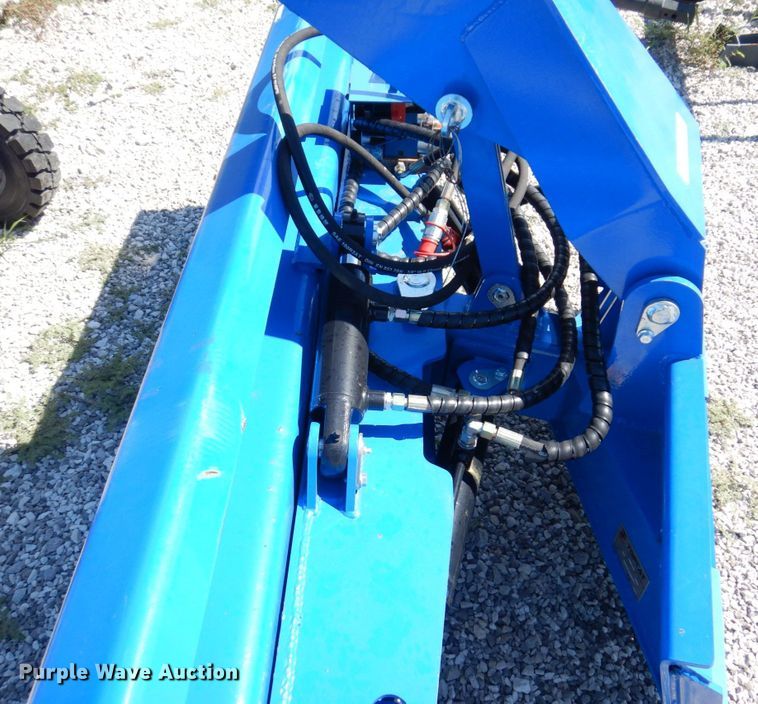 image for item KR9149 2021 TopCat SSSG72  skid steer dozer blade