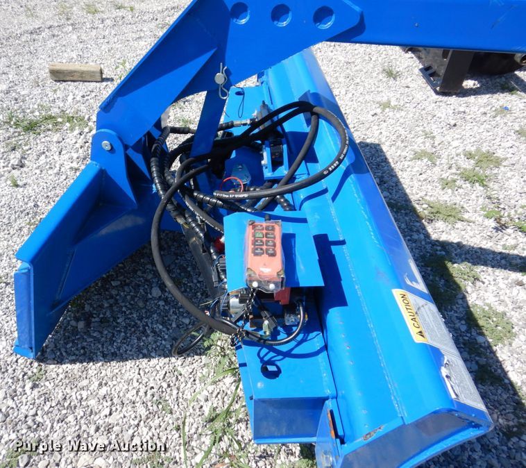 image for item KR9149 2021 TopCat SSSG72  skid steer dozer blade