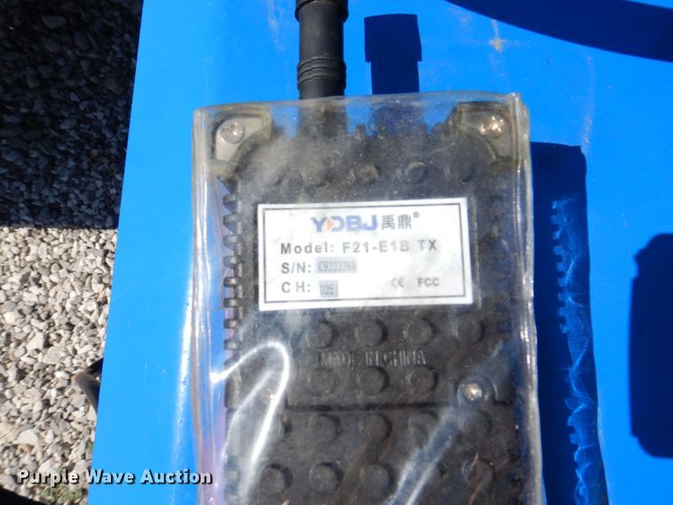 image for item KR9149 2021 TopCat SSSG72  skid steer dozer blade