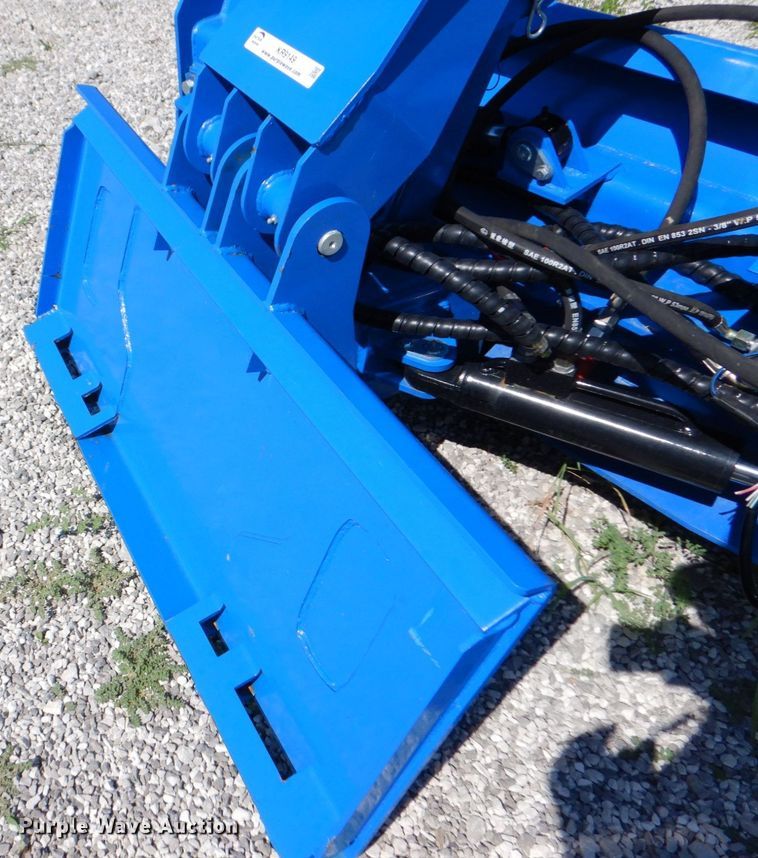 image for item KR9149 2021 TopCat SSSG72  skid steer dozer blade