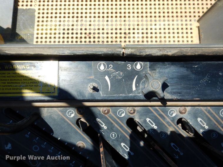 image for item KR9155 1994 Caterpillar Challenger 85C  tractor