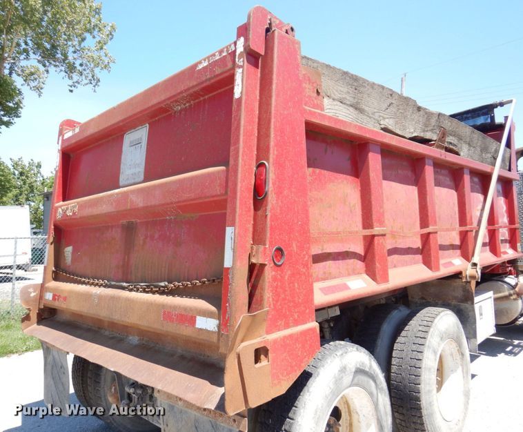 image for item KR9166 2003 Kenworth T300  dump truck