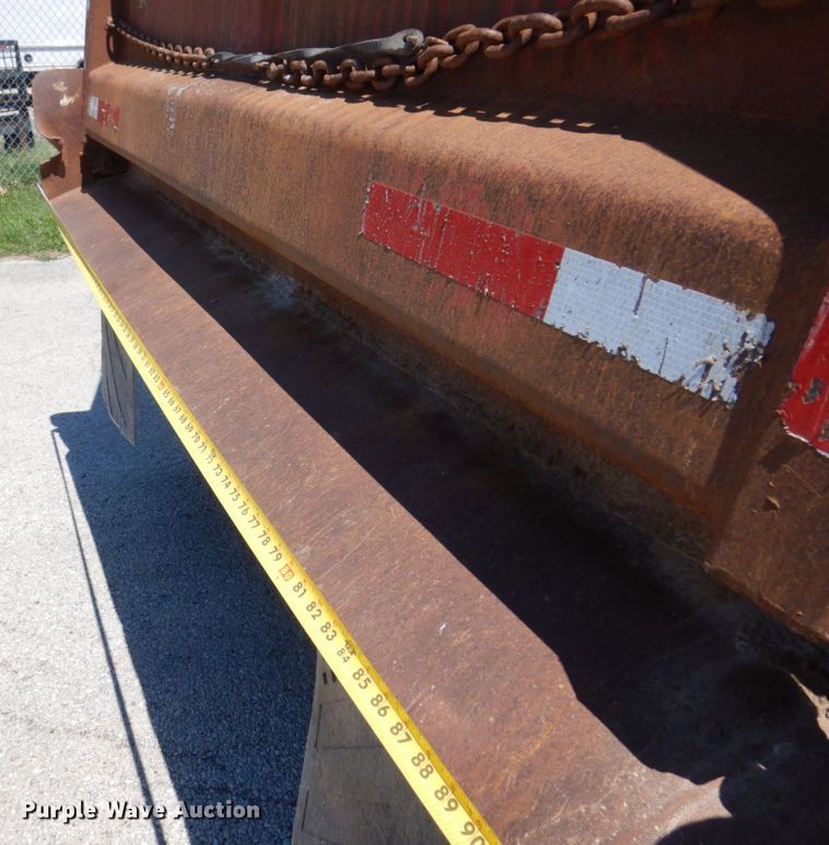 image for item KR9166 2003 Kenworth T300  dump truck