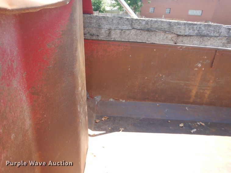 image for item KR9166 2003 Kenworth T300  dump truck