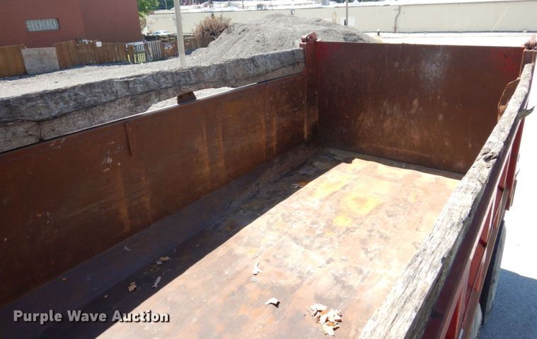 image for item KR9166 2003 Kenworth T300  dump truck