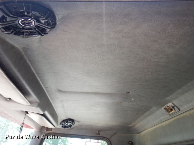 image for item KR9166 2003 Kenworth T300  dump truck