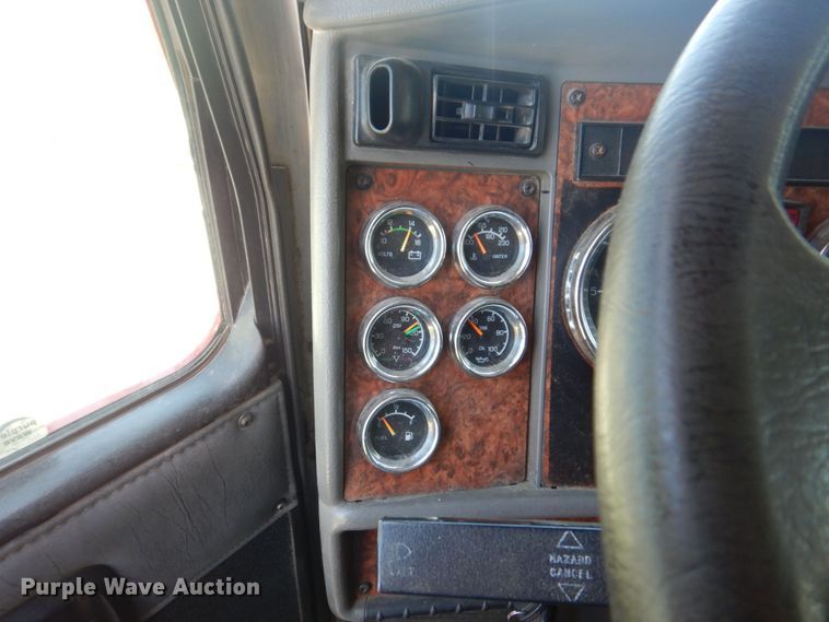 image for item KR9166 2003 Kenworth T300  dump truck