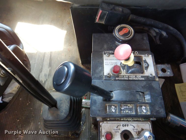 image for item KR9166 2003 Kenworth T300  dump truck