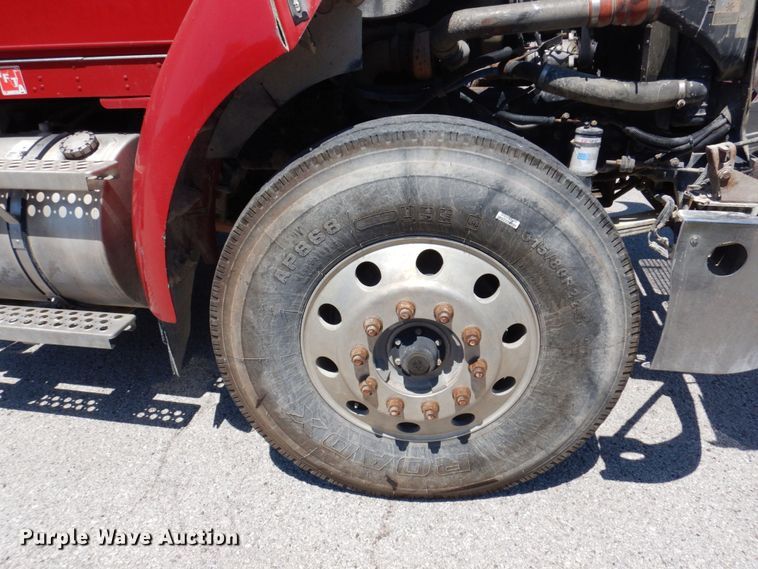 image for item KR9166 2003 Kenworth T300  dump truck