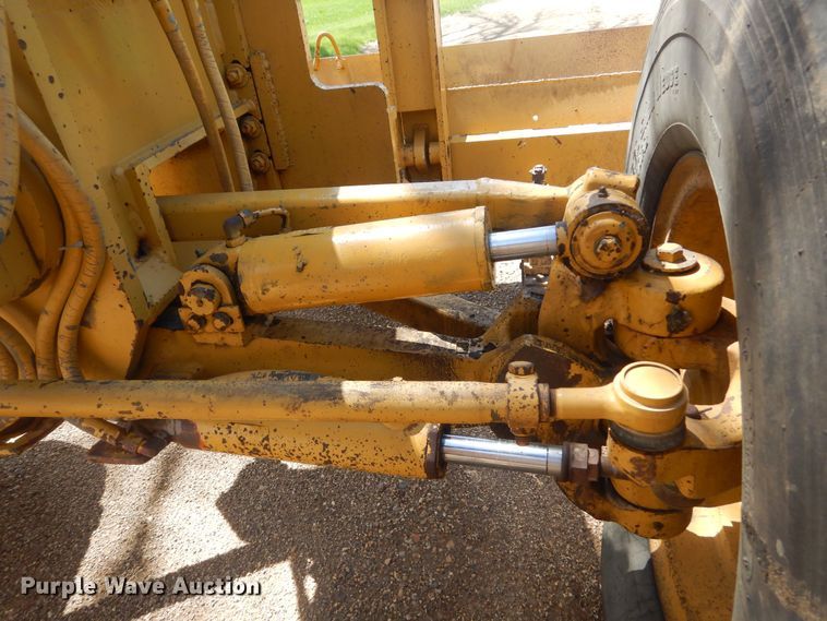 image for item KS9956 1988 Caterpillar 140G  motor grader