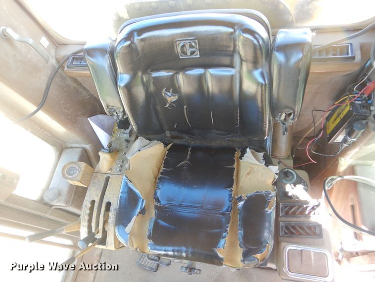 image for item KS9956 1988 Caterpillar 140G  motor grader