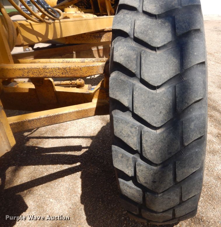 image for item KS9956 1988 Caterpillar 140G  motor grader