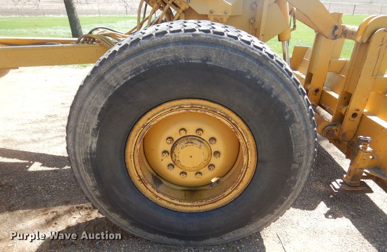 image for item KS9956 1988 Caterpillar 140G  motor grader