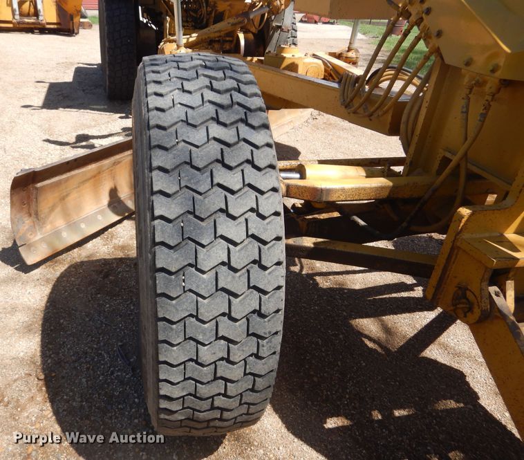 image for item KS9956 1988 Caterpillar 140G  motor grader