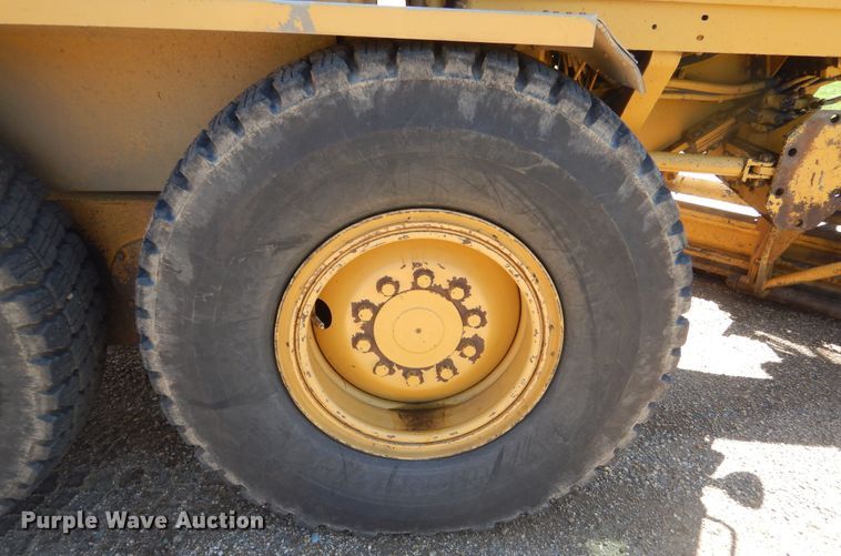 image for item KS9956 1988 Caterpillar 140G  motor grader