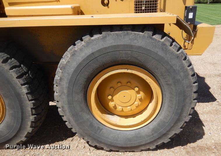 image for item KS9956 1988 Caterpillar 140G  motor grader