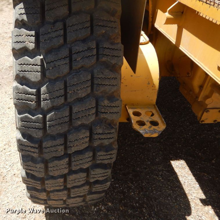 image for item KS9956 1988 Caterpillar 140G  motor grader