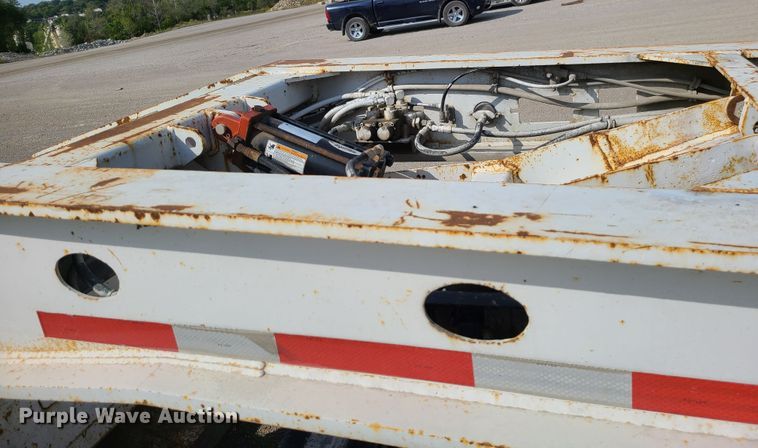 image for item L1264 2000 Load King HDD503/554MB  lowboy equipment trailer