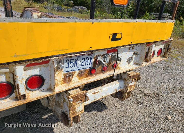 image for item L1264 2000 Load King HDD503/554MB  lowboy equipment trailer