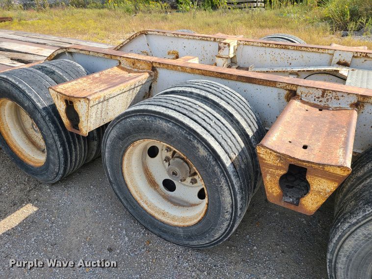 image for item L1264 2000 Load King HDD503/554MB  lowboy equipment trailer
