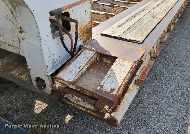 image for item L1264 2000 Load King HDD503/554MB  lowboy equipment trailer
