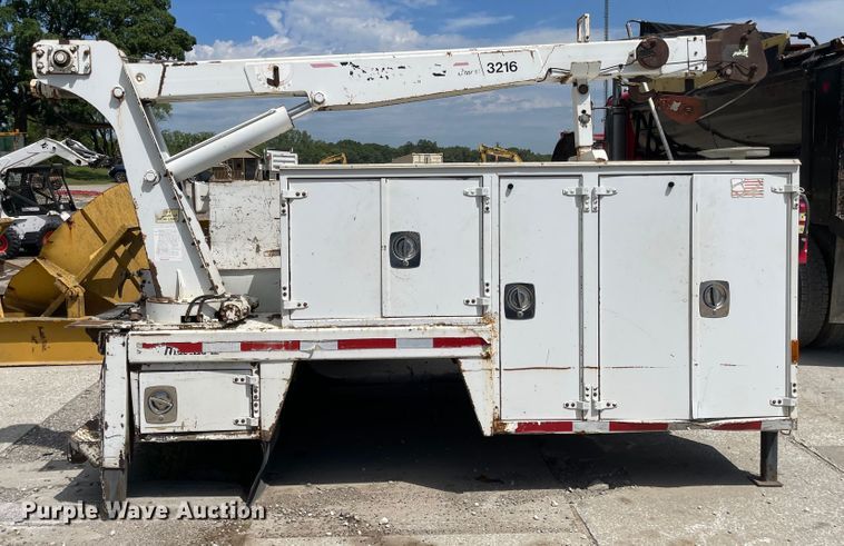 image for item LF9137 Maintainer P-438  service bed