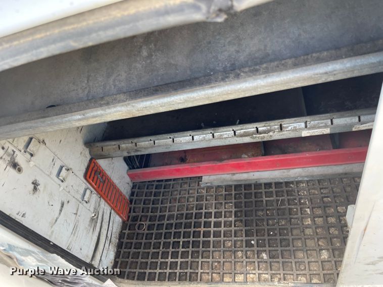 image for item LF9137 Maintainer P-438  service bed