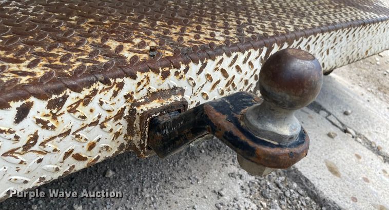 image for item LF9137 Maintainer P-438  service bed