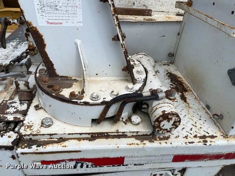 image for item LF9137 Maintainer P-438  service bed