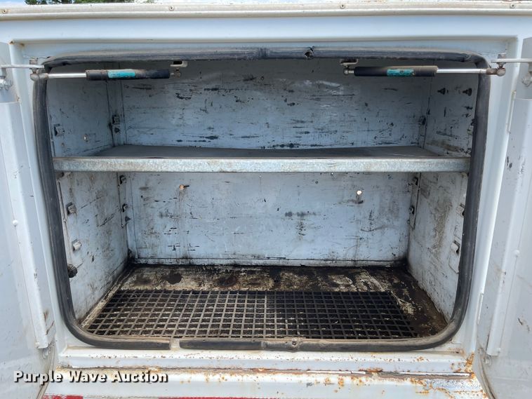 image for item LF9137 Maintainer P-438  service bed