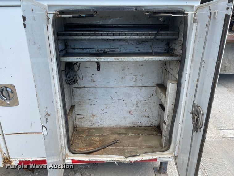 image for item LF9137 Maintainer P-438  service bed