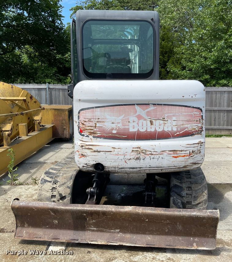 image for item LF9138 2007 Bobcat 337G  mini excavator