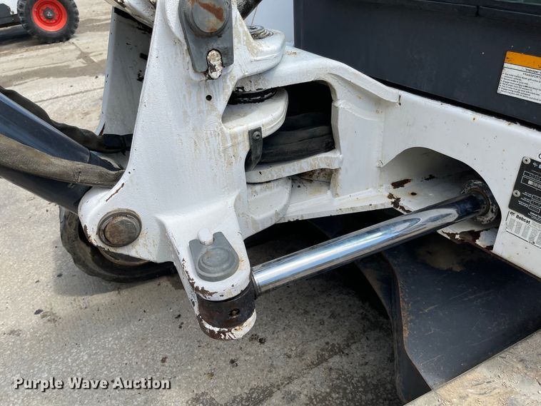 image for item LF9138 2007 Bobcat 337G  mini excavator