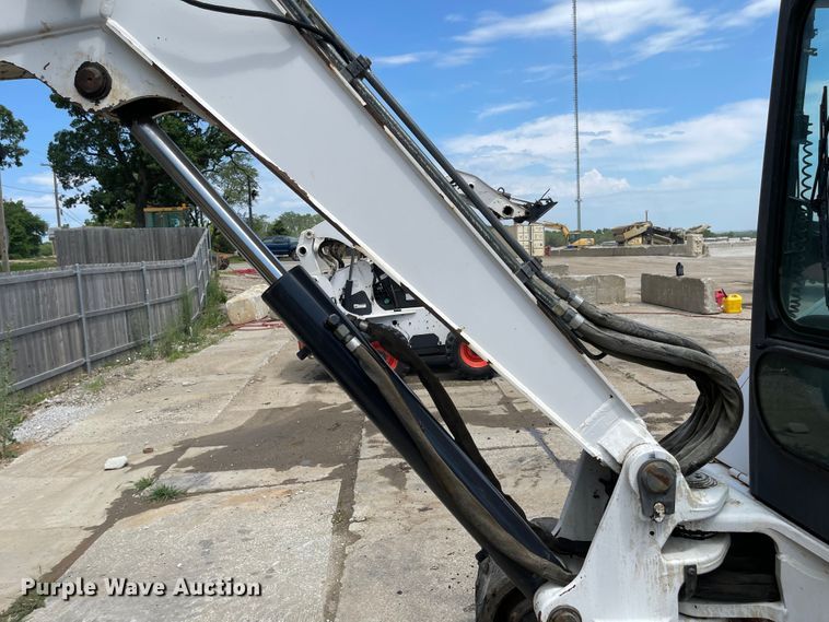 image for item LF9138 2007 Bobcat 337G  mini excavator