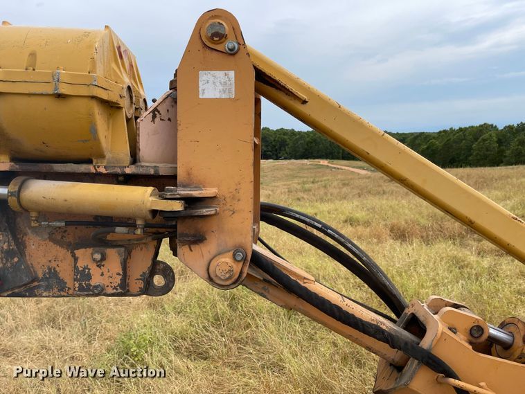 image for item LF9198 1976 Case 475  cable plow