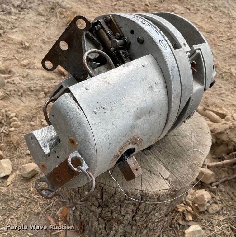 image for item LF9200 GMP  J2 aerial cable lasher