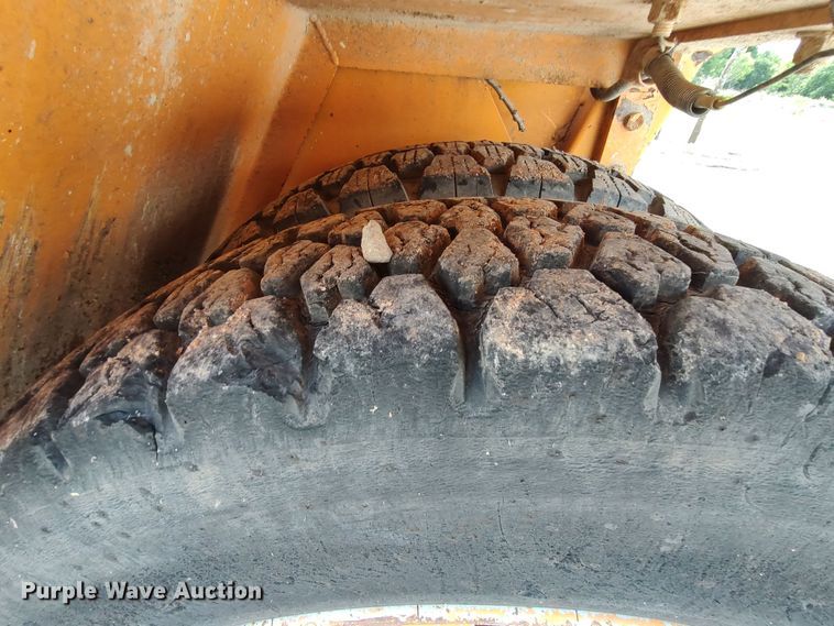 image for item LK9008 2001 Arrow 1350  drop hammer