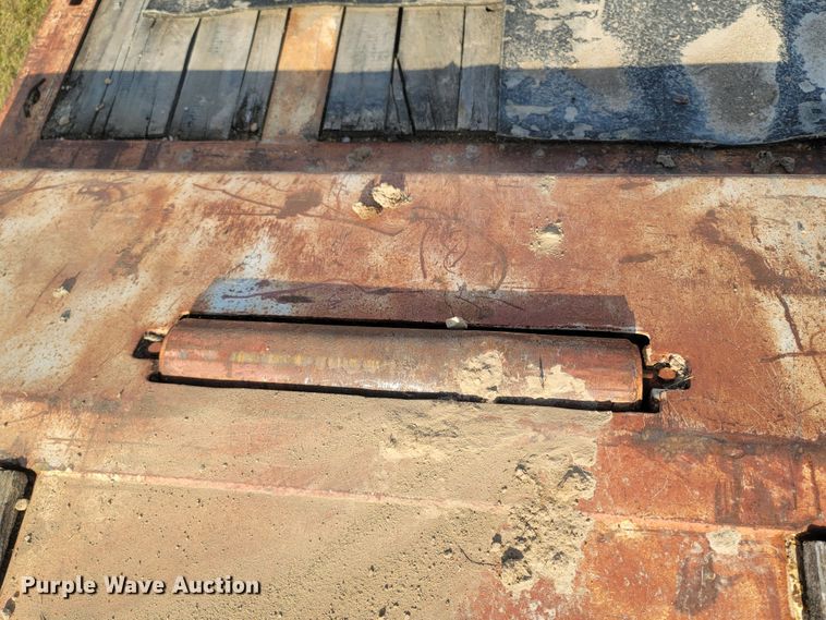 image for item LM9546 1998 Landoll Hauloll  tilt deck equipment trailer