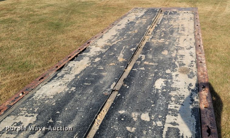 image for item LM9546 1998 Landoll Hauloll  tilt deck equipment trailer