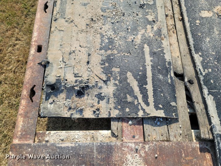 image for item LM9546 1998 Landoll Hauloll  tilt deck equipment trailer