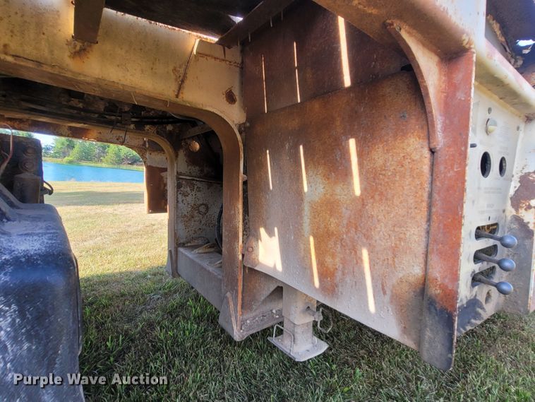 image for item LM9546 1998 Landoll Hauloll  tilt deck equipment trailer