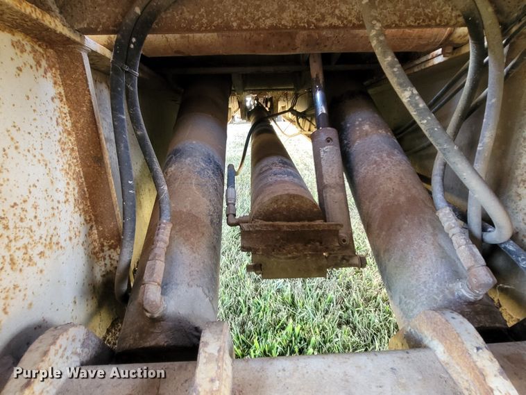 image for item LM9546 1998 Landoll Hauloll  tilt deck equipment trailer