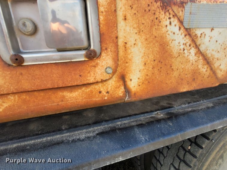 image for item LM9546 1998 Landoll Hauloll  tilt deck equipment trailer