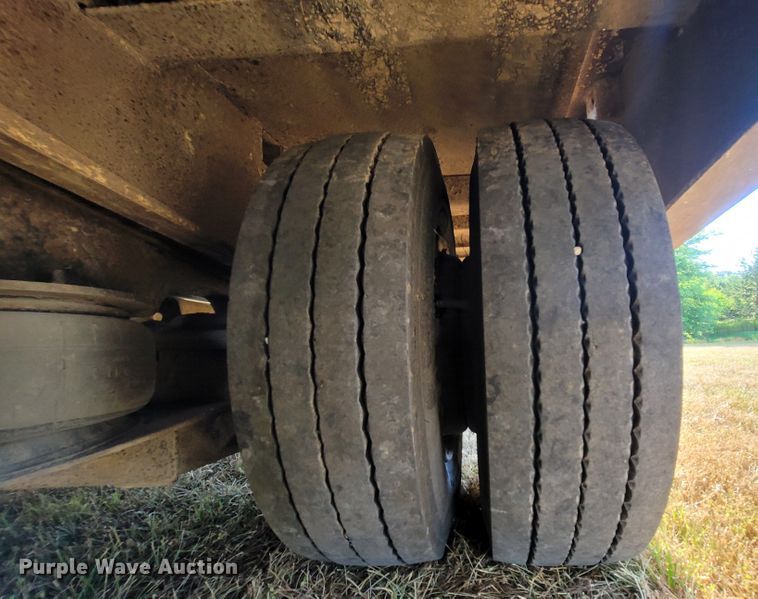 image for item LM9546 1998 Landoll Hauloll  tilt deck equipment trailer